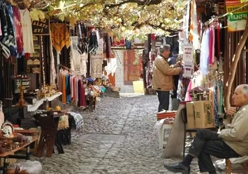Esnafa komşu parası