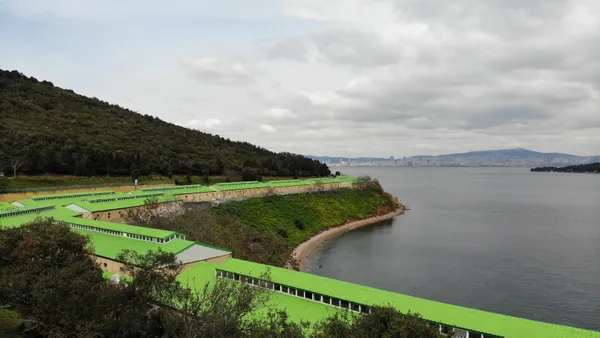 chp-ibb-baskani-imamoglunun-bir-vaadi-daha-bos-cikti-sahiplendirecegiz-dedigi-atlar-ahira-hapsedildi-1616746969609.jpg CHP'li İBB Başkanı İmamoğlu'nun bir vaadi daha boş çıktı! 'Sahiplendireceğiz' dediği atlar ahıra hapsedildi - 1