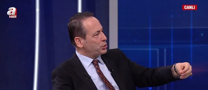 adaylik-ofisinde-imamoglunun-gorselleri-kaldirildi-chp-imamoglundan-kurtulmak-mi-istiyor-1766625948894.jpg A Haber - Ekran Görüntüsü