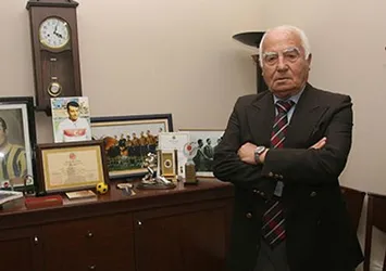 Fenerbahçe'li Halit Deringör vefat etti