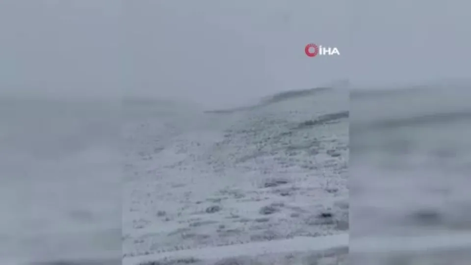 Siirt’te mevsimin ilk karı kamerada