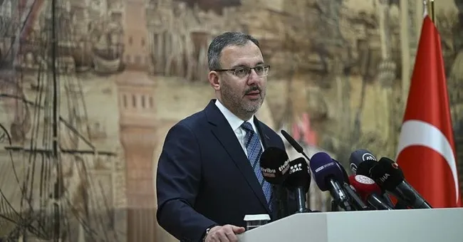 turkiyenin-sportif-basarilari-genclik-ve-spor-bakani-mehmet-muharrem-kasapoglu-a-haberde-sorulari-yanitliyor-1674118133533.jpeg Türkiye'nin sportif başarıları! Gençlik ve Spor Bakanı Mehmet Muharrem Kasapoğlu A Haber'de soruları yanıtladı - 2