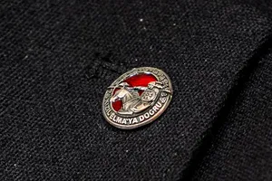 Bahçeliden rozetli mesaj: Kızılelmaya Doğru