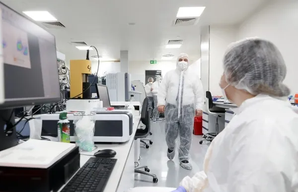 Bakan Varank açıkladı: Yıl sonuna hazır! İşte yerli aşının üretim merkezi