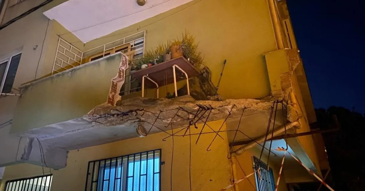 Pendik’te 5 katlı binanın balkonu çöktü