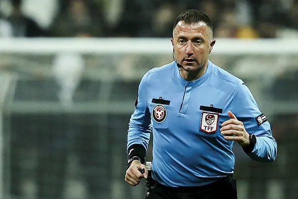 MHK’dan Fenerbahçe-Fatih Karagümrük maçındaki VAR kayıtlarına ilişkin açıklama: Medyaya servis edilenler gerçek dışı