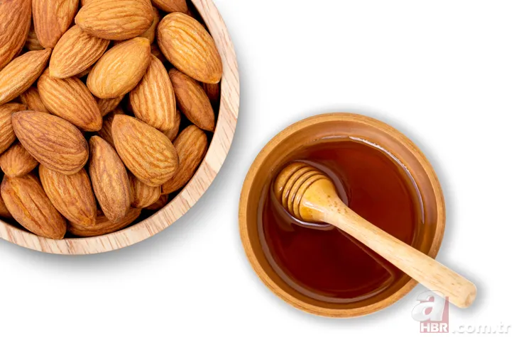 Göz çevresindeki kırışıklıklara doğal çözüm! Haftada 3 kez kullanımla tamamen yok olacaklar 8