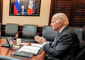 ABD'den PKK'ya destek! Para saçmaya devam edecekler