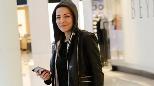 sarkici ebru polat makyajsiz halini paylasti takipcileri tanimakta zorlandi