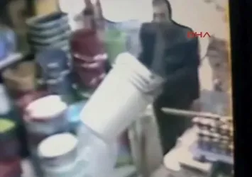 Cesedi parçalayıp kovaya koymuşlar