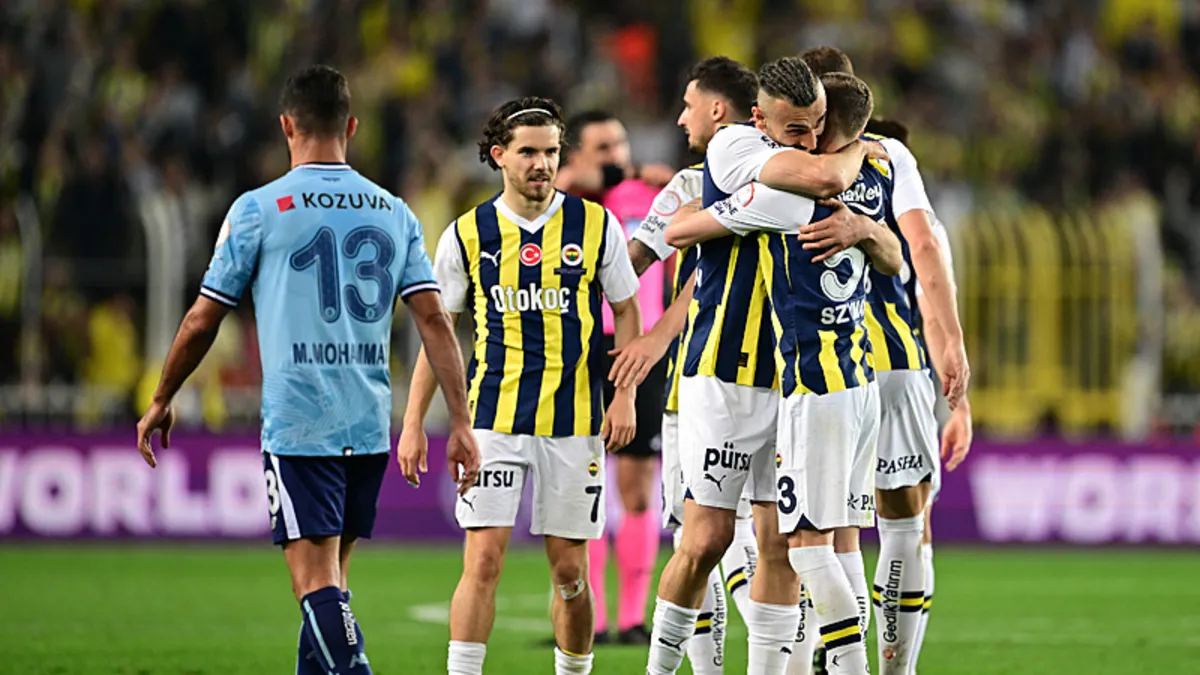 Fenerbahçe'ye kötü haber! İki yıldız Karagümrük deplasmanında yok...