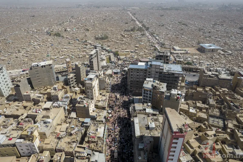 Dünyanın en büyük mezarlığı! Kurban Bayramı'nda böyle görüntülendi 11
