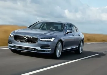 Volvo S90 ile meydan okuyor