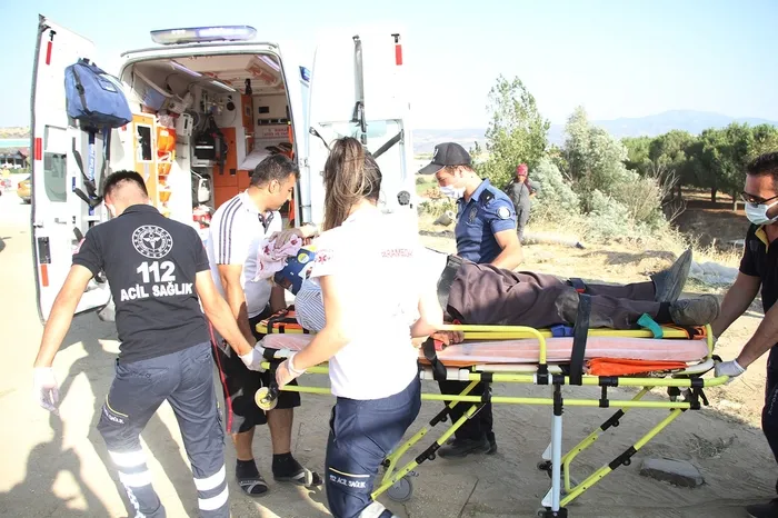 Kontrolden çıkan otomobil 30 metrelik dereye uçtu - 2