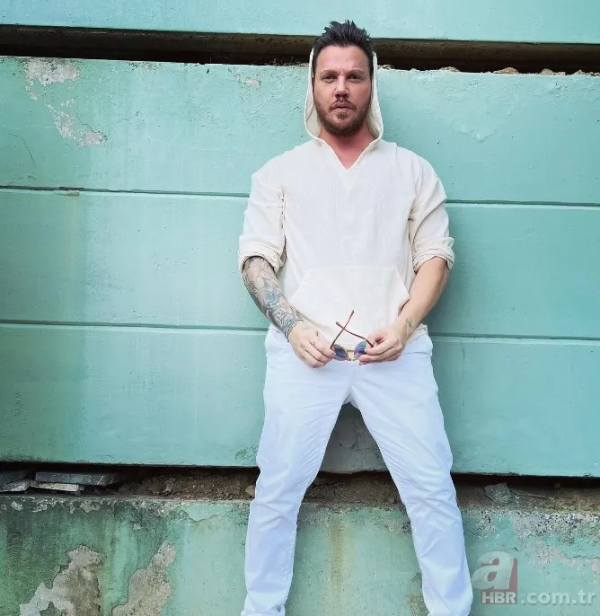 Sinan Akçıl imam nikahı itirafıyla şoke etmişti! Yeni itirafına sevgilisi Aleyna Kalaycıoğlu ne diyecek? Gizlisi kalmadı! Her birinin yeri ayrı... 9