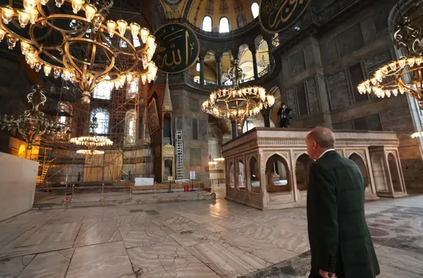 Son dakika: Başkan Erdoğan'dan Ayasofya Camii'nde inceleme - 2