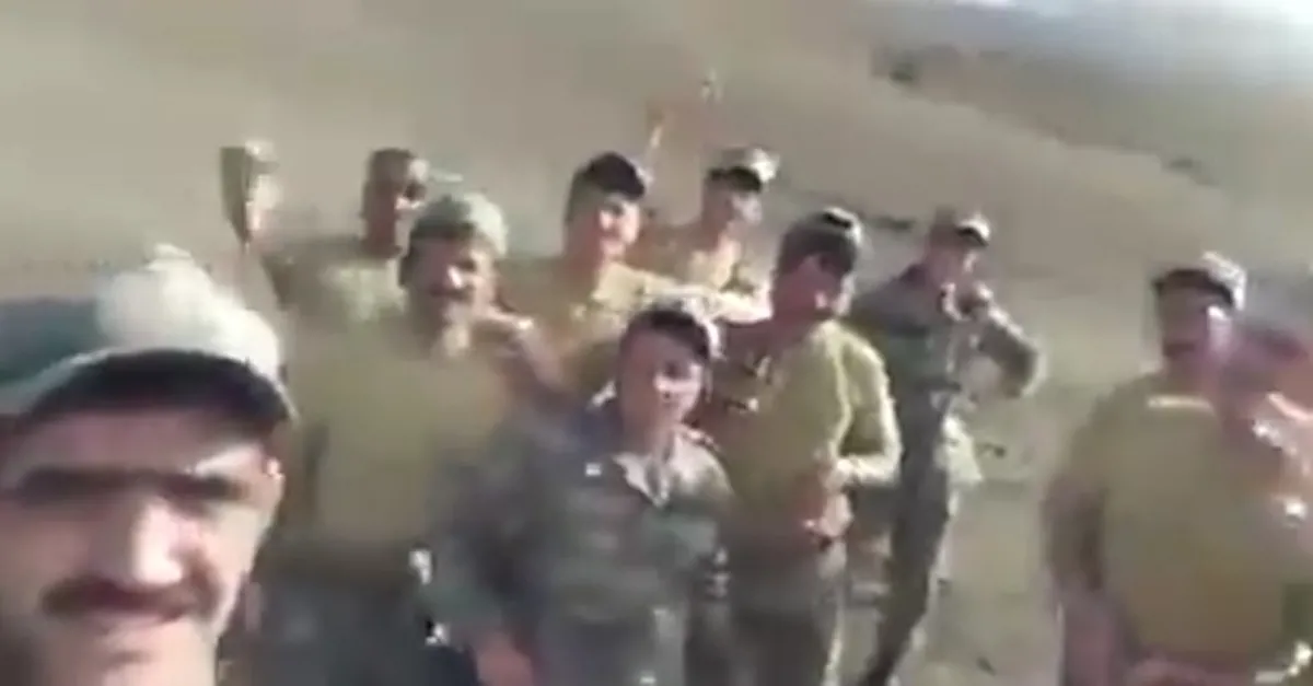 Azerbaycanlı askerlerin zafer coşkusu! Dağlık Karabağ'da ‘Sarı Gelin’ türküsünü seslendirdiler