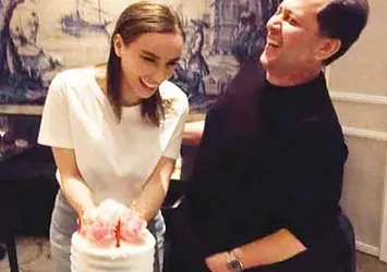 Demet Akalın'dan sonra Gülşen'de tek taşıyla şov yaptı...