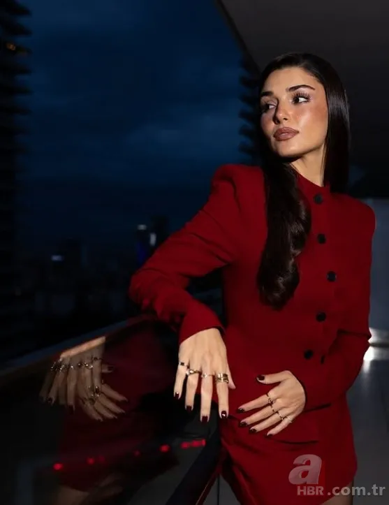 Hande Erçel'in 19 yıl önceki hali hayranının paylaşımıyla ortaya çıktı 6