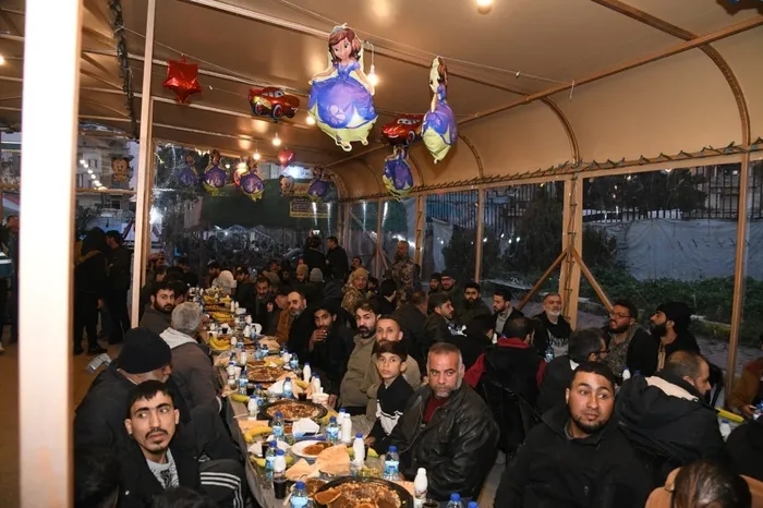 Trabzon’dan Halep’e kardeşlik sofrası! Belediye Başkanı Genç ve heyeti mazlumlarla bir araya geldi - 7