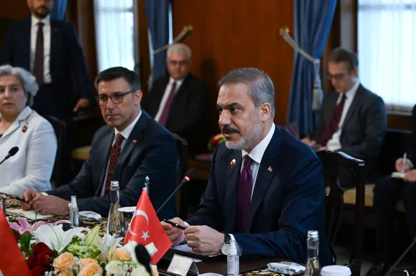 1689417963393.jpg Dışişleri Bakanı Hakan Fidan'dan net FETÖ mesajı: Dünyayı dar etmeye devam edeceğiz - 2