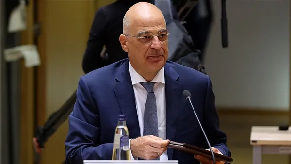 1669067506052.jpg Yunanistan'dan Türkiye'ye yönelik küstah Doğu Akdeniz sözleri: Tam bir baş belası gibi davranıyorlar - 2