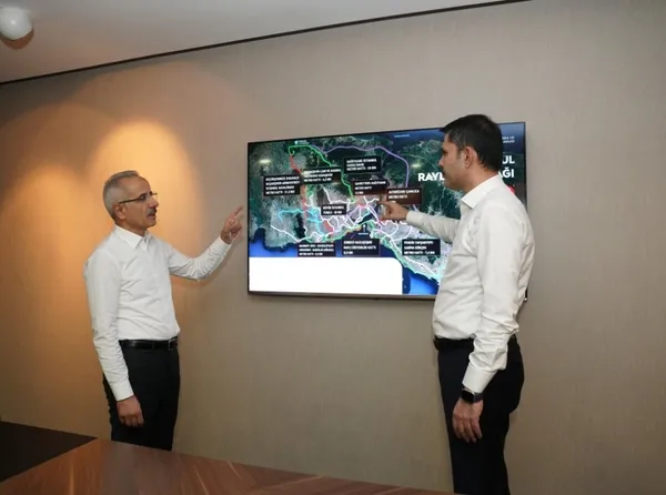 AK Parti İBB Başkan Adayı Murat Kurum çalışmalara başladı: Ulaştırma Bakanı Abdulkadir Uraloğlu ile bir araya geldi! Sadece İstanbul