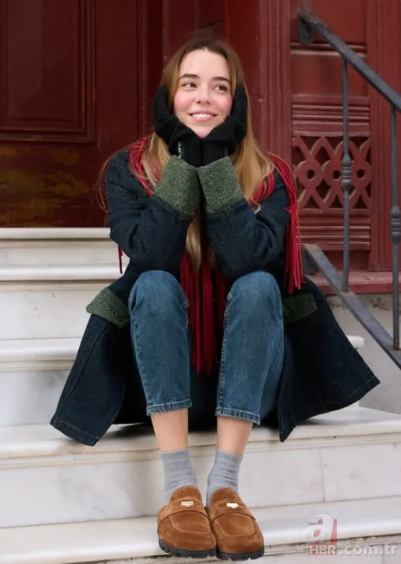 Mert Yazıcıoğlu'ndan ilan-ı aşk: Gülseren Budayıcıoğlu'nun torunuyla ilk kez... 4