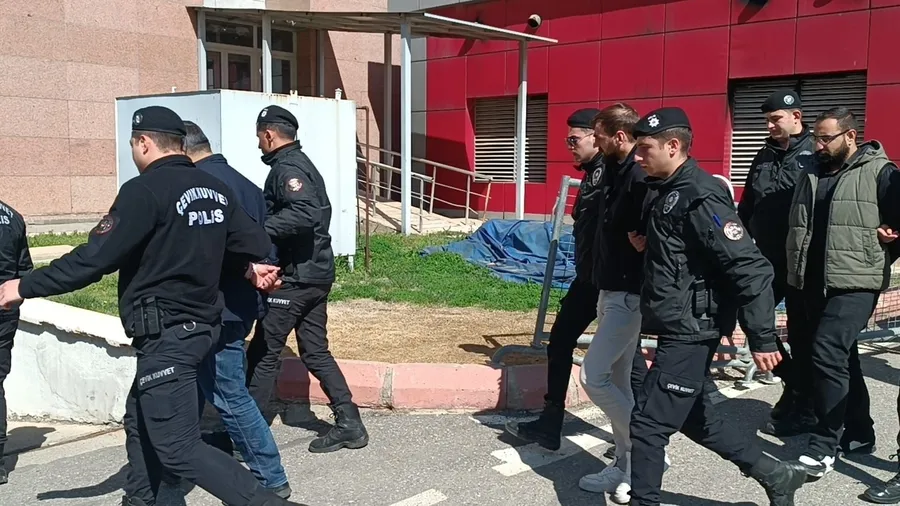 akademide-521-milyon-liralik-dev-vurgun-kadro-alamayinca-intikam-cetesi-kurdu-1775507546099.jpg Fotoğraf (DHA)