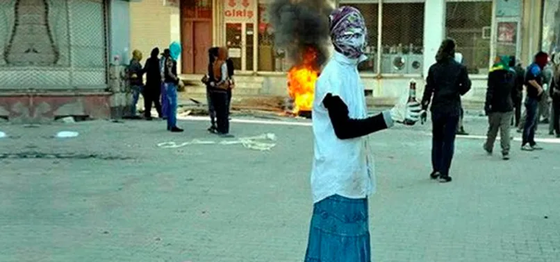 PKK'lı teröristler kaçmak için etek giydi