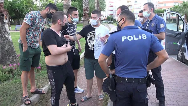 antalyada-bu-kadarina-pes-dedirten-olay-hem-suclu-hem-guclu-1621795835383.jpg Antalya'da 'bu kadarına pes' dedirten olay! Hem suçlu hem güçlü - 2