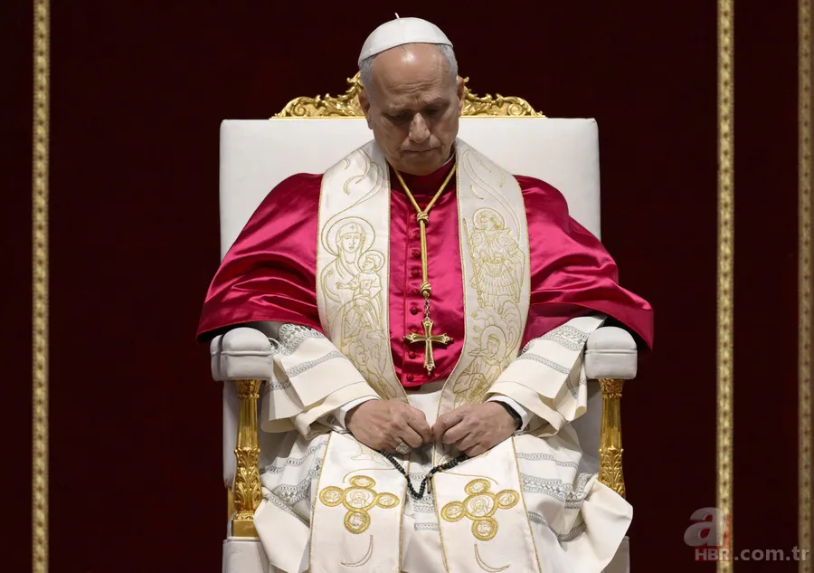 Katolik dünyası şokta! Trump Papa'yı topa tuttu | Kendini Mesih ilan etti 4