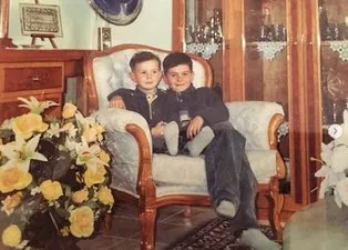 İsmail Ege Şaşmaz kardeşi Aytaç Şaşmaz’ın doğum gününü kutladı! Takipçilerinden beğeni yağdı