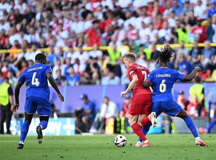 Fransa grubu ikinci sırada tamamladı! Polonya ile yenişemedi