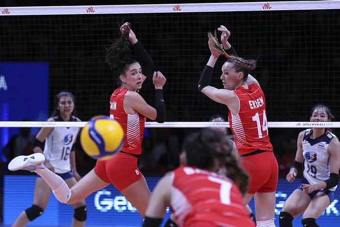 son-dakika-2022-fivb-milletler-ligi-a-milli-kadin-voleybol-takimi-yari-finale-yukseldi-1657820816553.jpg Son dakika: 2022 FIVB Milletler Ligi: A Milli Kadın Voleybol Takımı, yarı finale yükseldi - 2