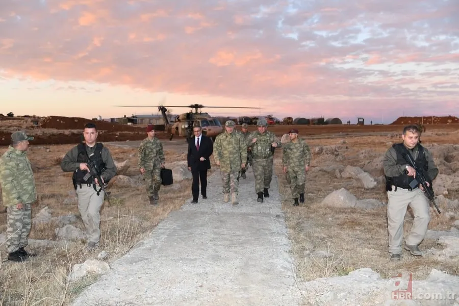 Genelkurmay Başkanı Orgeneral Akar sınır birliklerini denetledi 1