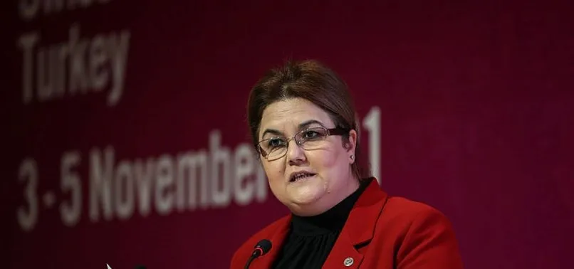 Aile ve Sosyal Hizmetler Bakanı Derya Yanık’tan Fransa’ya başörtüsü tepkisi