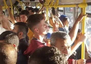 Ankaralıların bitmeyen ulaşım çilesi! Vatandaş Mansur Yavaş'a isyan etti: 2023 yılı işkence modeli