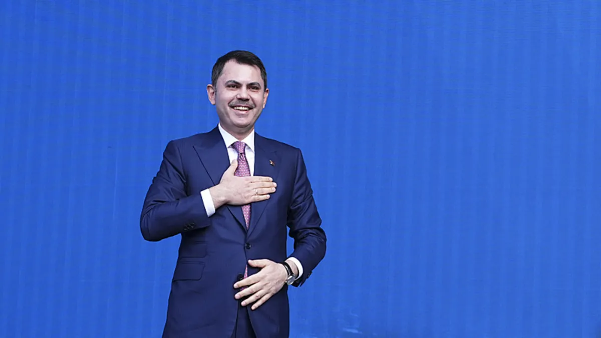 İstanbullunun kentsel dönümüşüm rüyası! Bakan Kurum söz verdi: Mahalle mahalle yenileyeceğiz