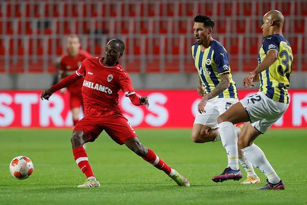 fenerbahce-gule-oynaya-antwerp-0-3-fenerbahce-mac-sonucu-ozet-1636063274523.jpg Fenerbahçe güle oynaya! Antwerp 0-3 Fenerbahçe (MAÇ SONUCU-ÖZET) - 1