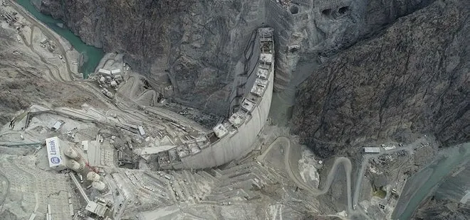 Dünyanın en büyük üçüncü barajı olan Yusufeli’nin tamamlanmasına son 40 metre!