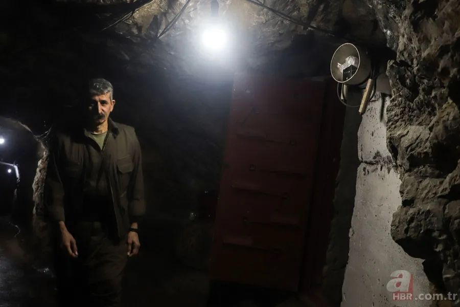 ABD ve İsrail'den sinsi plan! İran'da terör örgütü PJAK mı devreye sokuluyor? CIA görüşmelere başladı 13