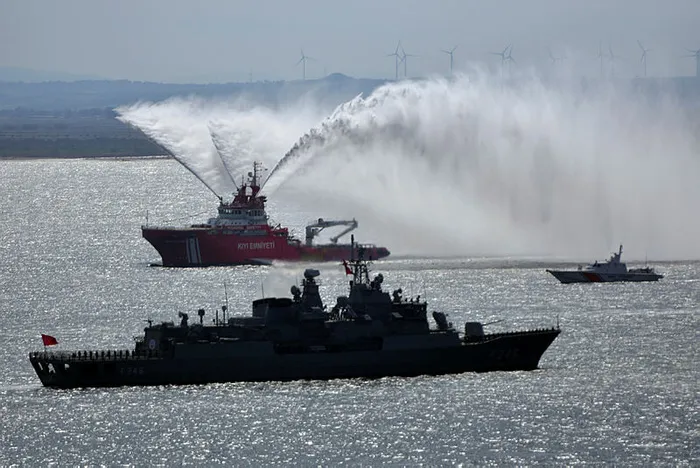 Son dakika: Çanakkale Deniz Zaferi'nin 107'nci yılı! Başkan Erdoğan'dan Şehitler Abidesi'ndeki törende önemli açıklamalar - 7