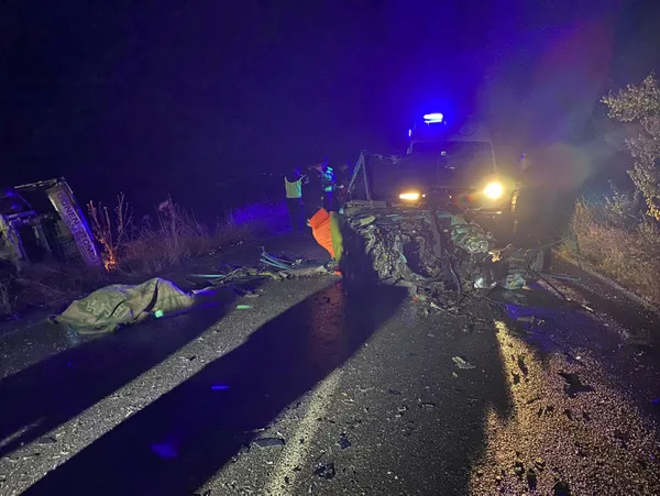 Peş peşe feci kazalar! Çok sayıda ölü var! Isparta, Bursa ve Ankara... - 1