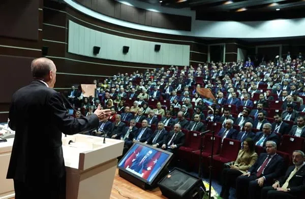 Son dakika: Başkan Erdoğan’dan AK Parti Genişletilmiş İl Başkanları Toplantısı’nda önemli açıklamalar! 6’lı masanın Anayasa önerisine sert tepki