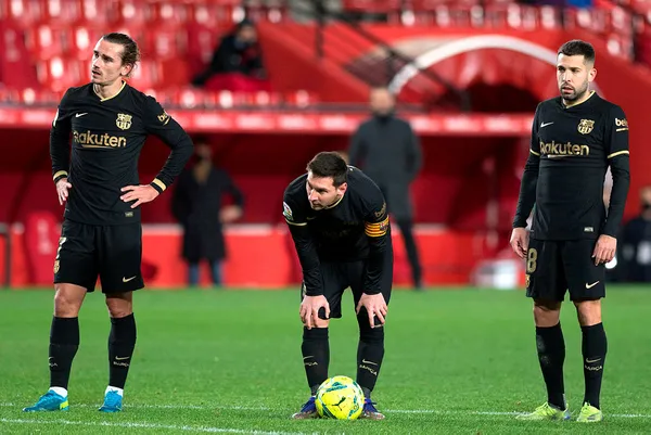 Barcelona Granada’yı deplasmanda 4-0 yendi