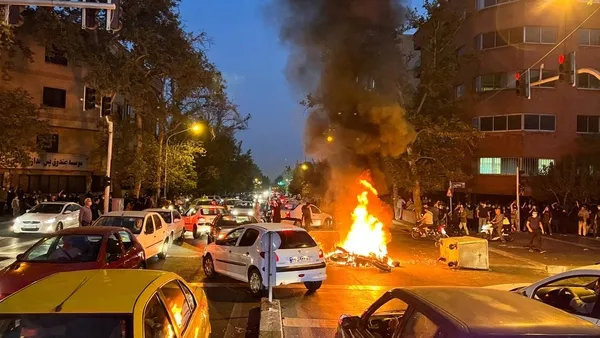 İran'da tansiyonu yükselten hareket! Savcılar yeniden görevlendirildi - 4