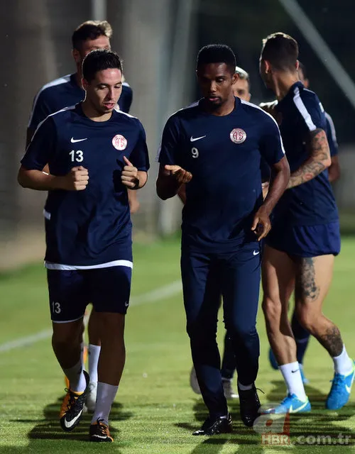 Nasri ve Samuel Eto'o'dan inanılmaz skandal! 3