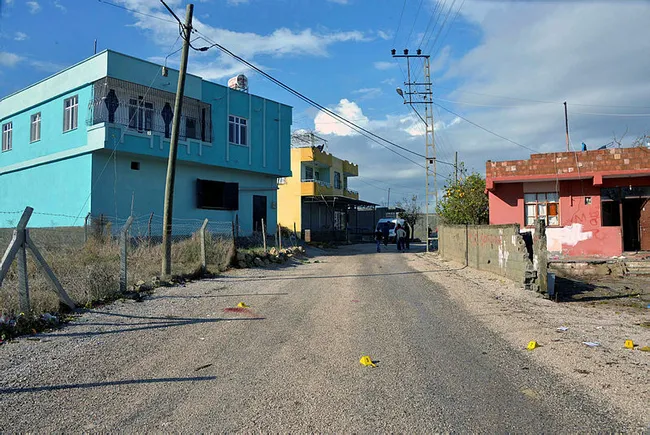 Adana’da kardeşini “Güzel ekmek pişirmiyorsun” diye 5 yıl önce öldüren zanlı yakalandı - 4