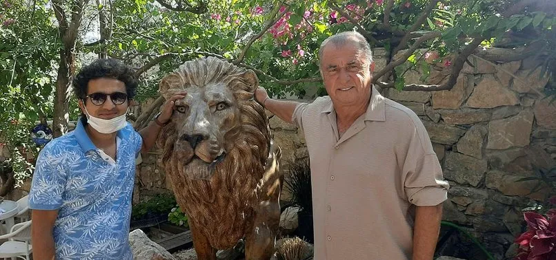 Fatih Terim evine aslan heykeli yaptırdı